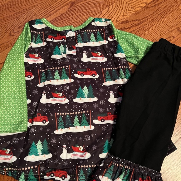 🌲Christmas Tree and A Truck🎄 - Picture 4 of 5